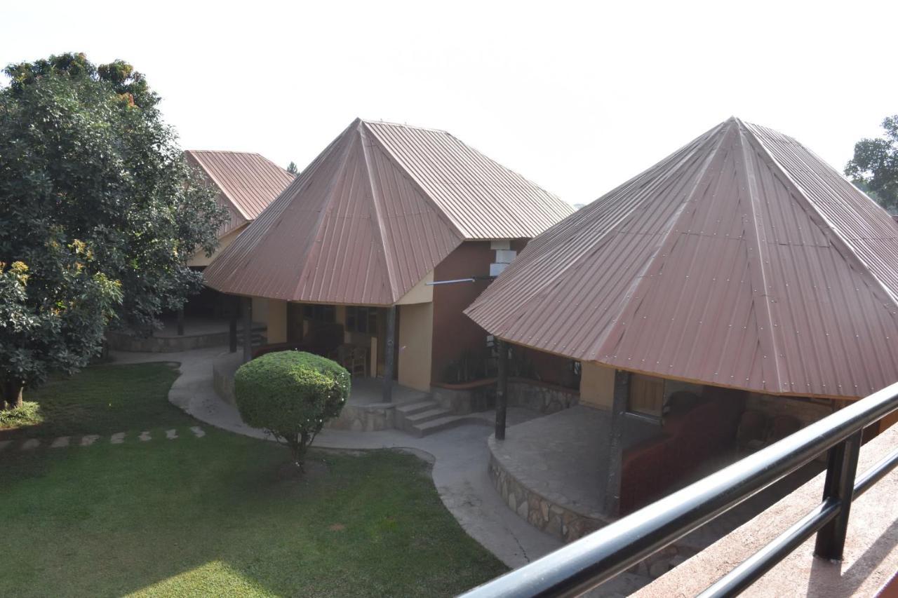 Secrets Guest House Entebbe Exterior photo